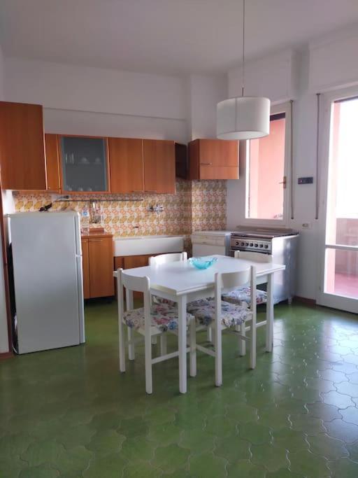 Apartamento Casa Di Baia Pésaro Exterior foto